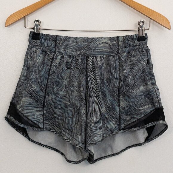 Lululemon Tracker Shorts 4” Tall – Size 6 Gray Abstract Print Zip Pocket - Picture 1 of 5